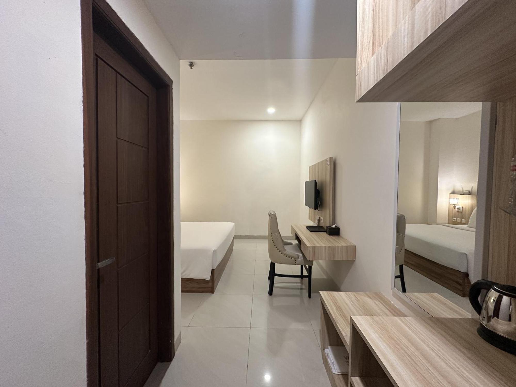 Vega Prime Hotel & Convention Sorong Rum bild