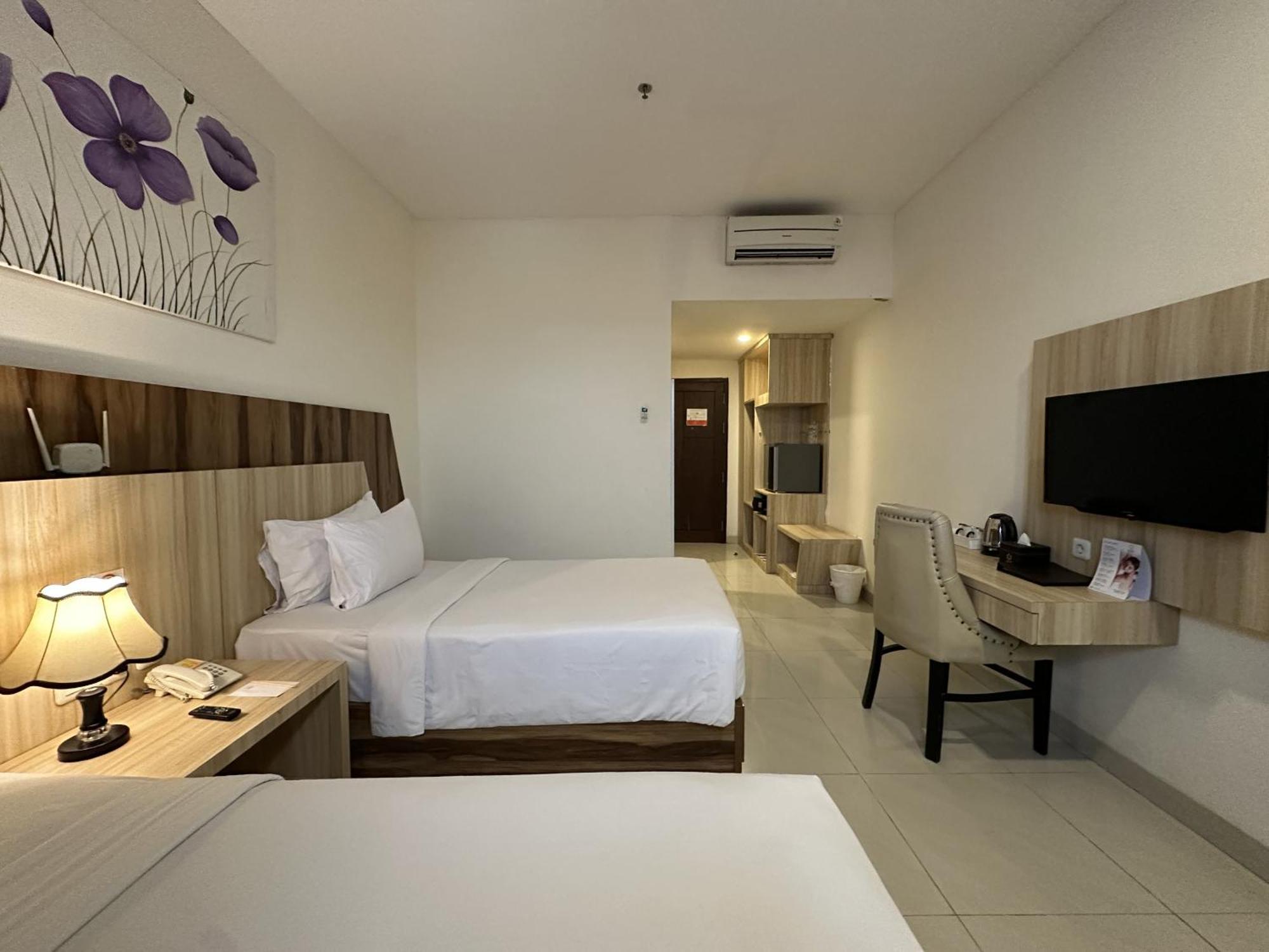 Vega Prime Hotel & Convention Sorong Rum bild